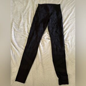 Lululemon high rise mesh legging black 4